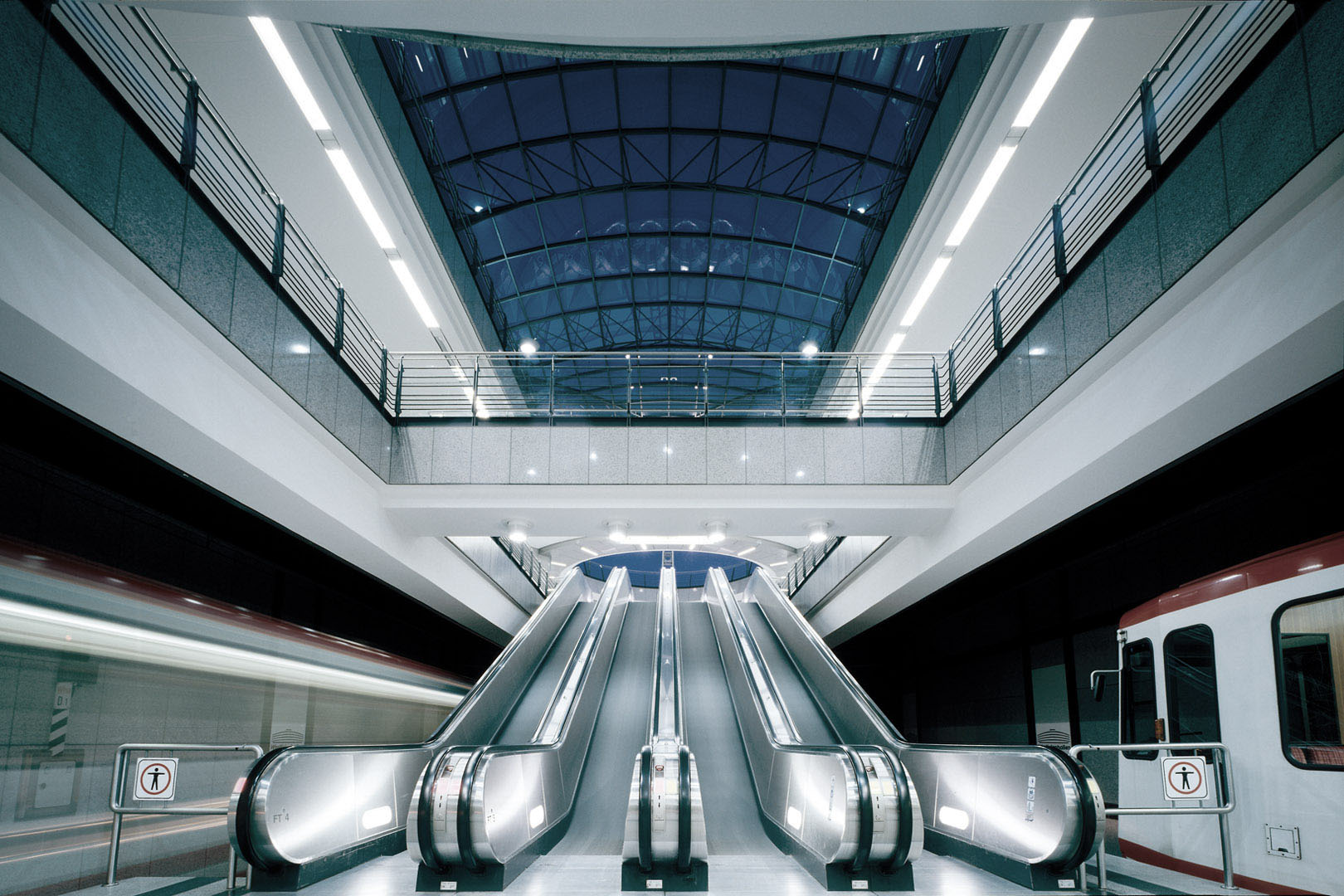 alt36/;;/#5C6E74/;;/#6C767C